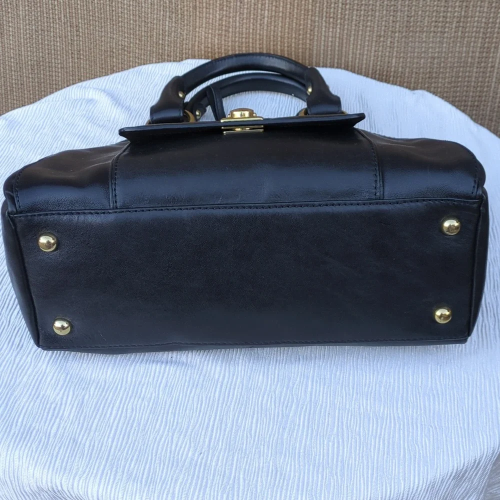 Banana Republic Vintage Black Leather Bag - Picture 11 of 12